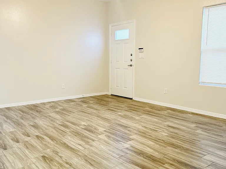 5200 N Dahlia St #2 — Photo 10