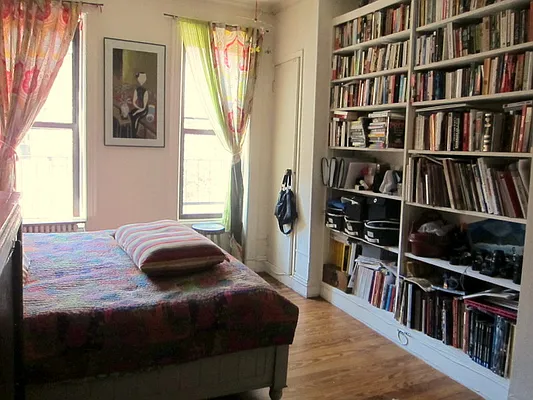 Rented by Chartwell Manhattan Realty | media 9