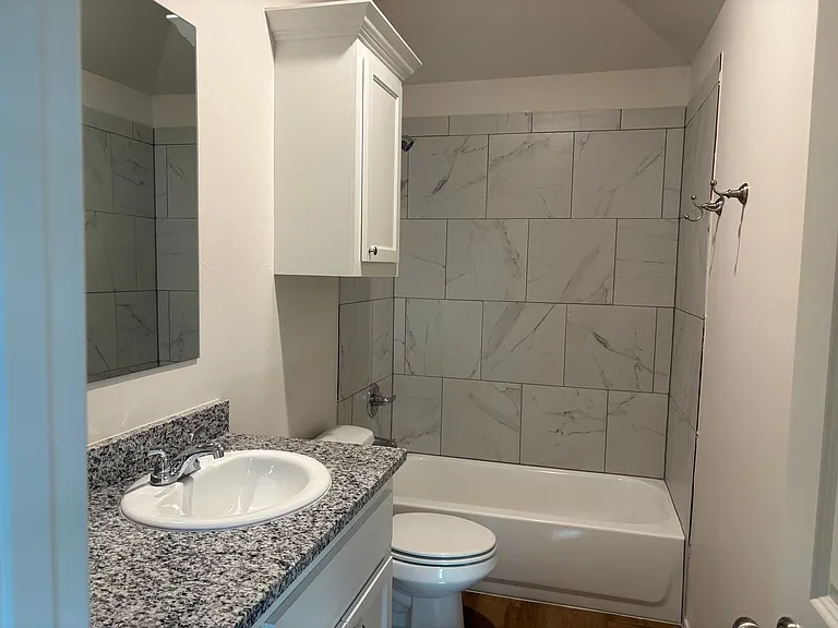 821 S Wilson Ave — Photo 7