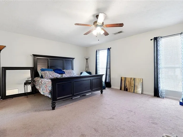 1027 Alford Xing — Photo 14