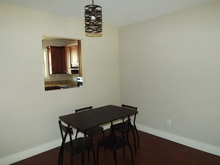 21 Idylwood Dr — Photo 18
