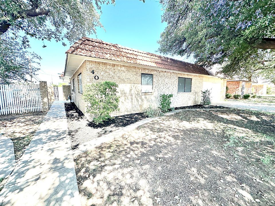 1st image of 4044 Lakeside Dr