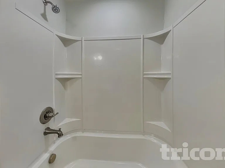 112 Hackney Ln — Photo 15