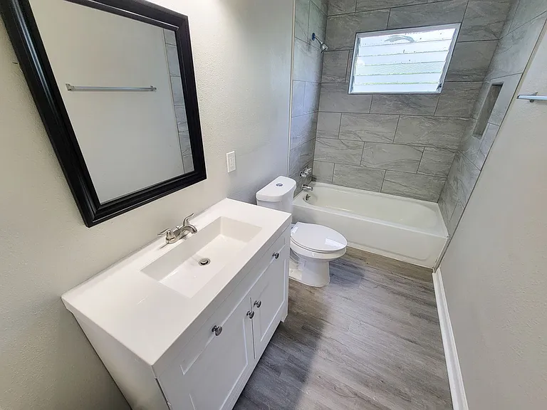 4909 Holloway Dr — Photo 13