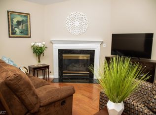 80 Potomac Dr, Basking Ridge, NJ 07920