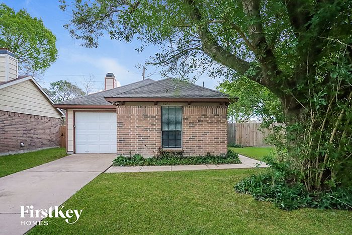 1st image of 8231 Woodland Willows Dr