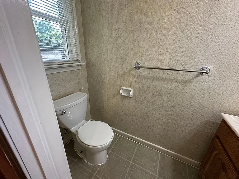 1408 Dermott Ave — Photo 17