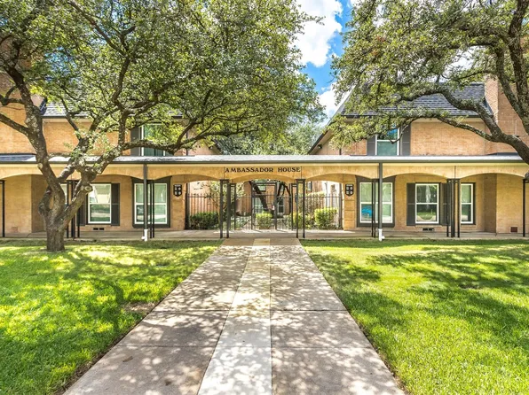 7812 Meadow Park Dr #228, Dallas, TX 75230