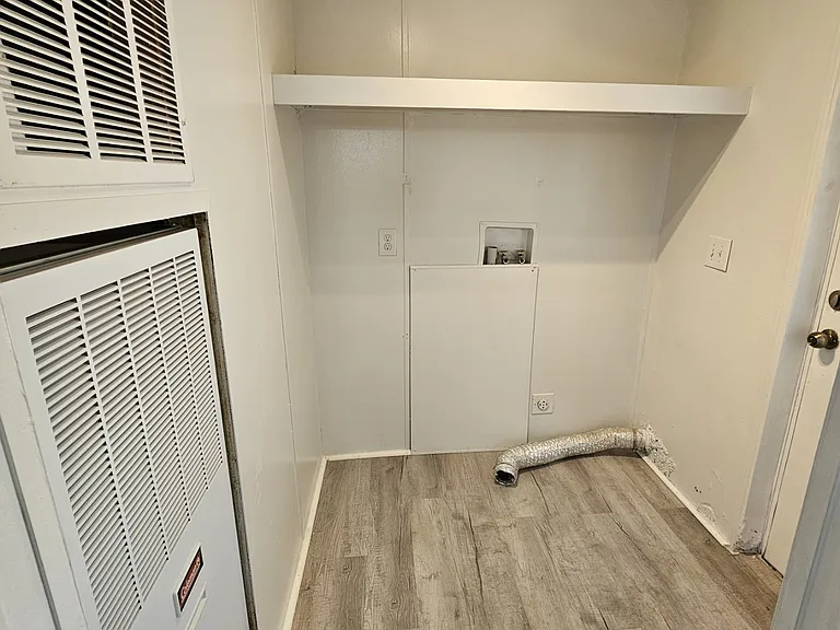 Laundry room hookup
