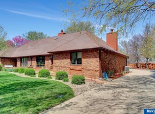1800 Trelawney Dr, Lincoln, NE 68512