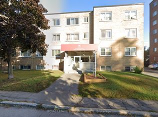 1455 Morisset Ave #1, Ottawa, ON K1Z 8H2
