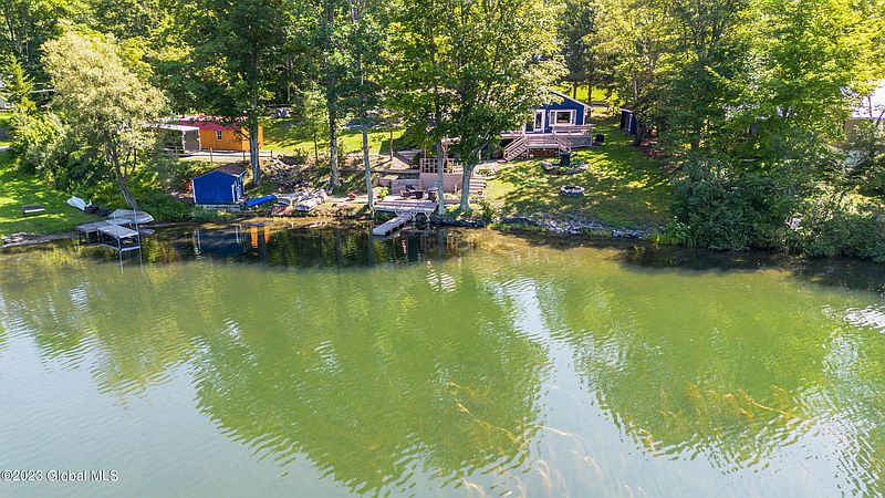 3rd image of 193 Summit Lake Road