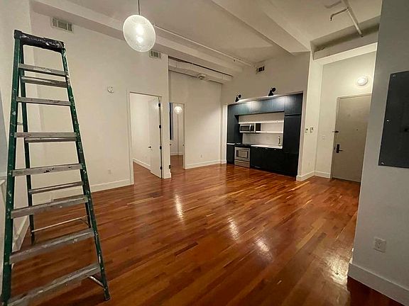 3rd image of 181 Bainbridge St #402