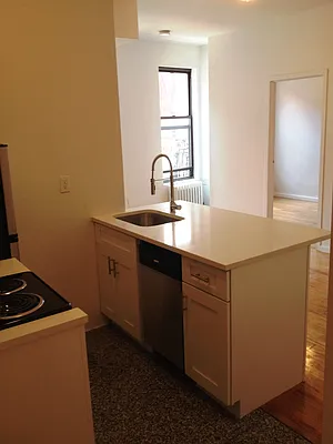 Rented by Sky Management | media 32