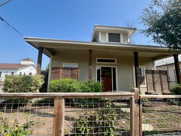 103 Sample St, San Antonio, TX 78210