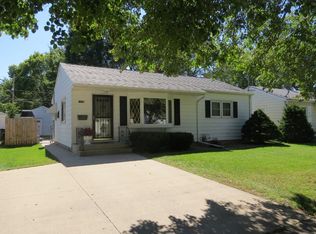 1126 Easton Ave, Waterloo, IA 50702