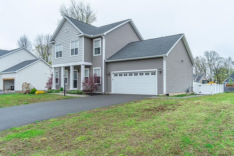 4th image of 200 PARK RIDGE Drive