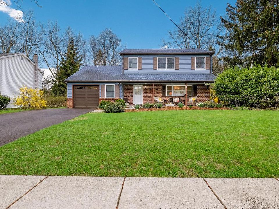 1st image of 7 Broadale Ct