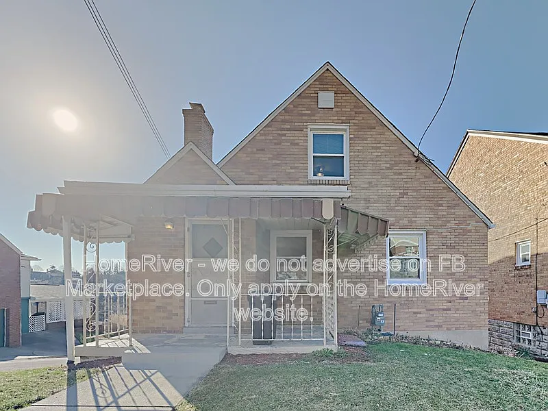 Brentwood — Photo 1