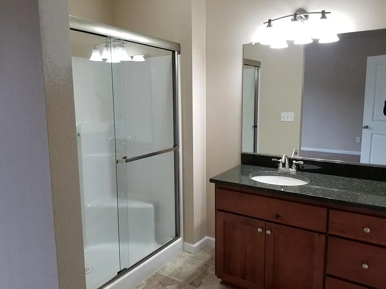 816 King Dr — Photo 5