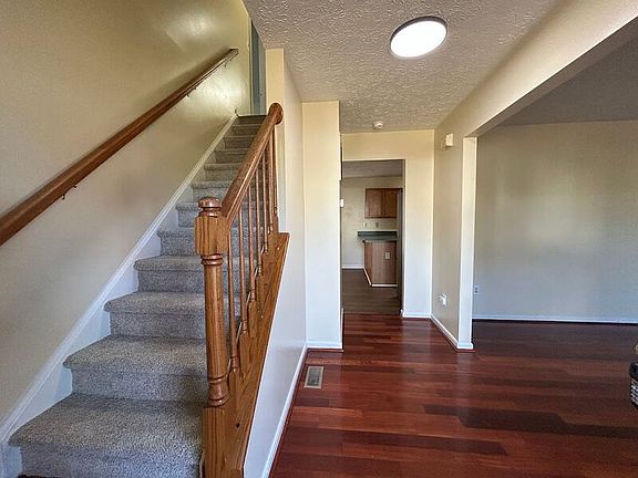 3rd image of 11612 Woodland View Dr