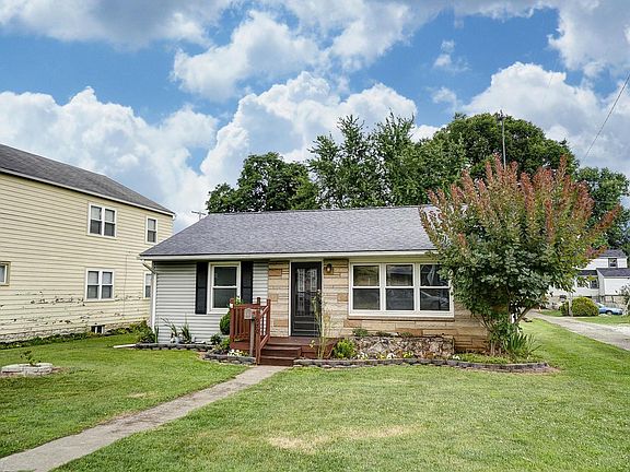 2nd image of 970 Lawnview Ave