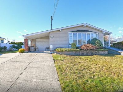 122 Miller Road, Hicksville, NY, 11801