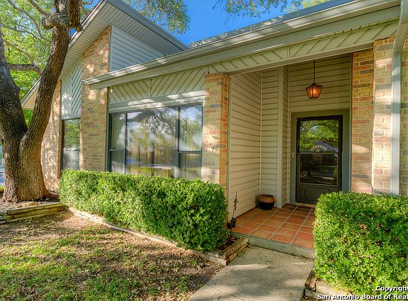 5th image of 2403 Blue Quail St