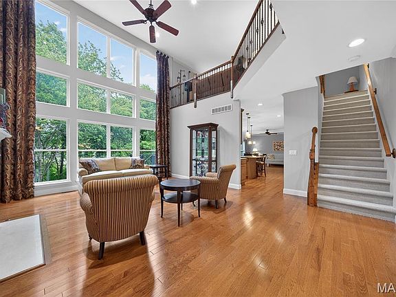 2nd image of 1050 Brook Mont Dr