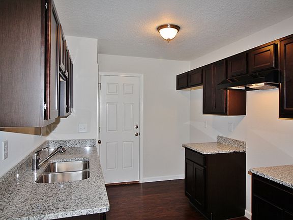 5th image of 4124 Katanga Dr N