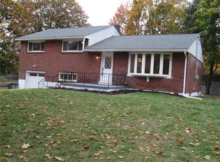 7 Cathy Dr, Newburgh, NY 12550