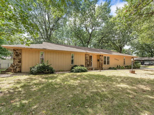 3022 E Belmont Street, Springfield, MO 65802