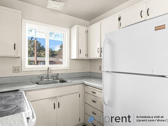 5th image of 2370 Galway Ct #3