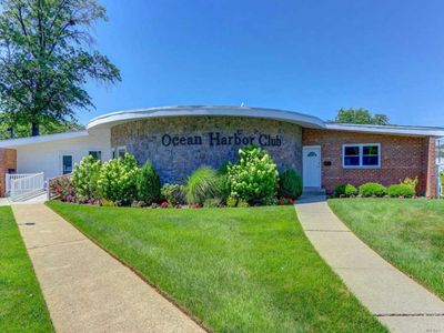 4 Rose St APT 1E2, Oceanside, NY, 11572