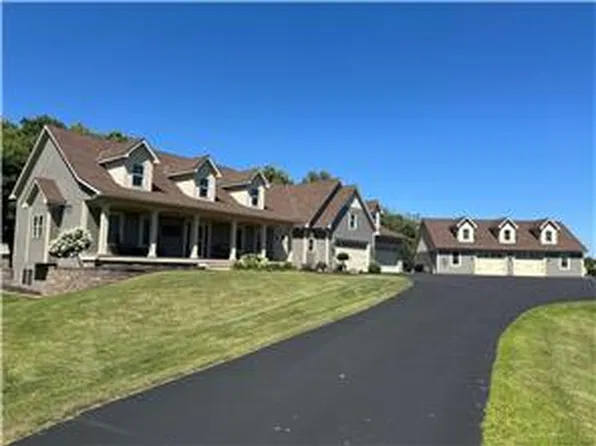 10560 31st Pl NE, Saint Michael, MN 55376