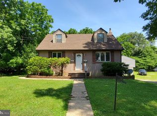 29 E Oak Ave, Lawnside, NJ 08045