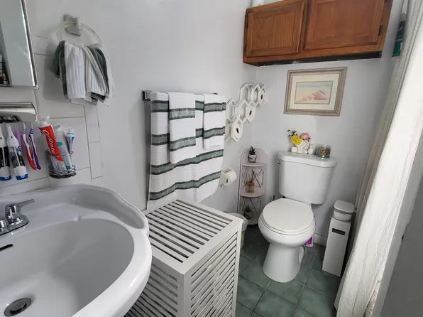 1506 Summit Avenue image 27 of 44