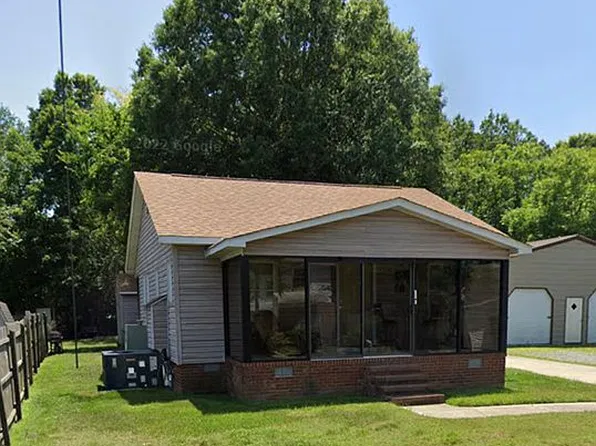 531 Dudley St, Burlington, NC 27217