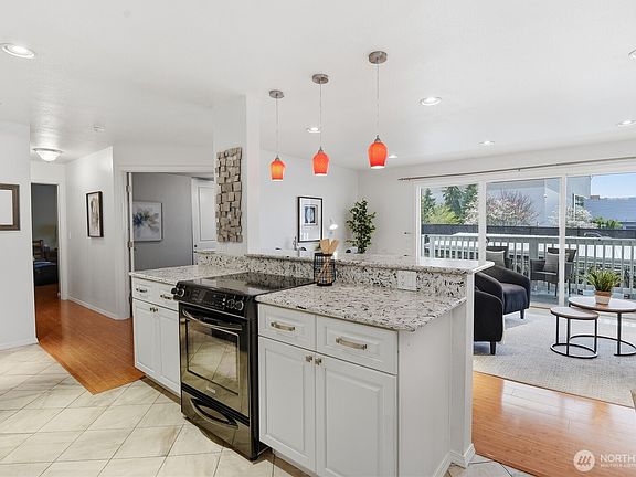 4th image of 5021 Ripley Lane N #101