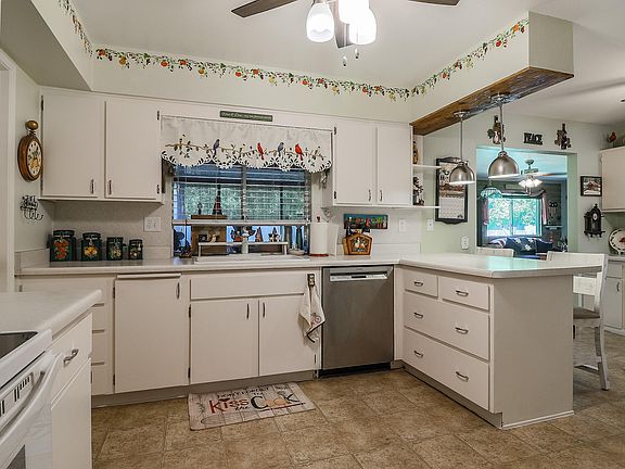 5th image of 9516 W Sandstone Dr