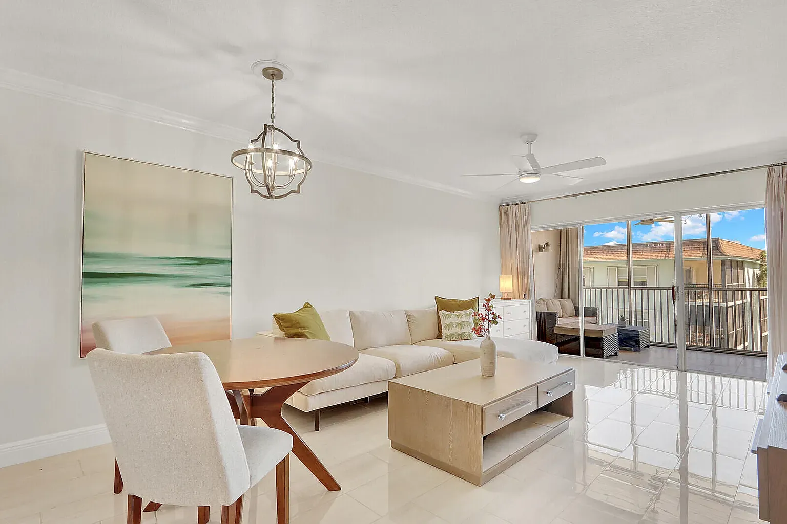 1 bed, 621 sqft, $2,000 — Photo 2