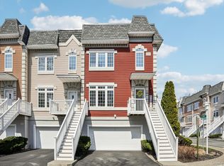 105 Alexander Ct, Nanuet, NY 10954