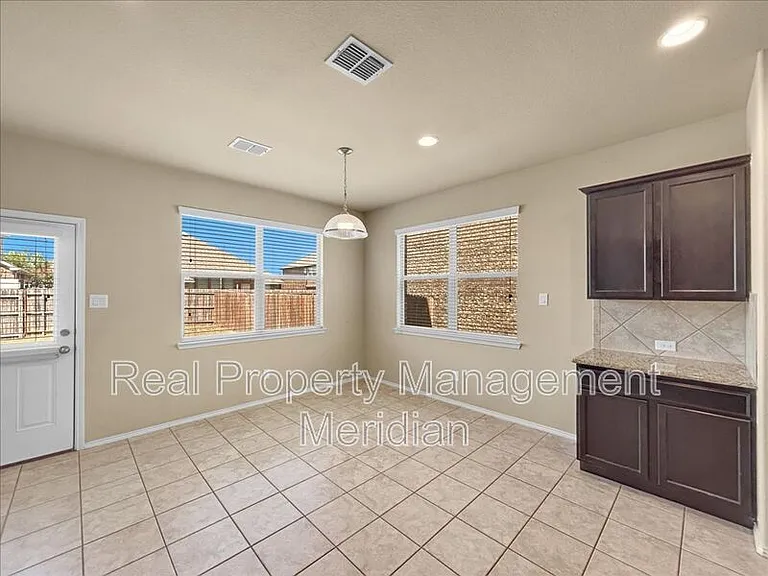 12312 Walden Wood Dr — Photo 5