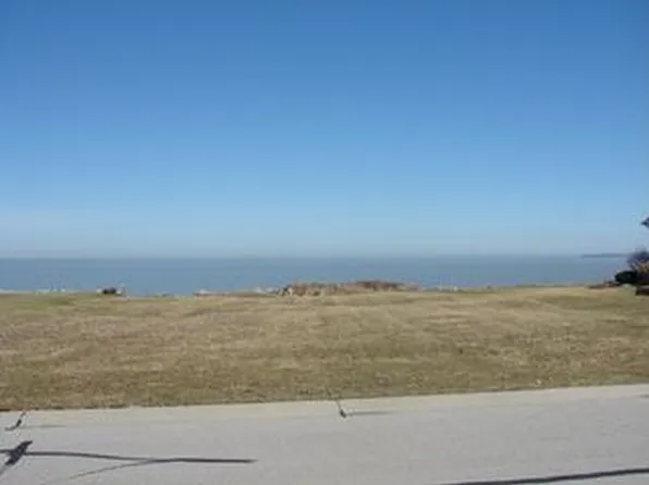 9058 E Rockport Dr, Lakeside Marblehead, OH 43440