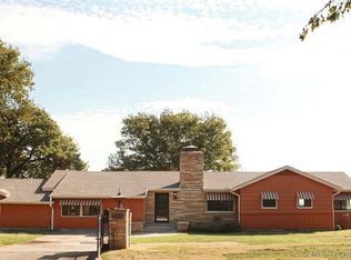 2211 N Denver Pl, Tulsa, OK 74106