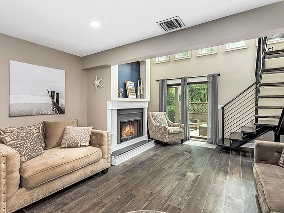 5th image of 6 Morgan Ln