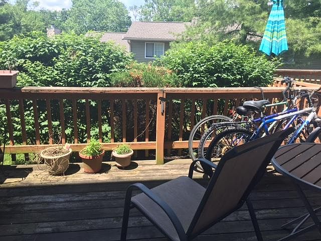 2nd image of 1114 E Cobblefield Ct
