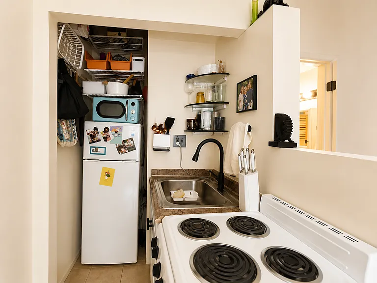 11 W 26th St #5F — Photo 4
