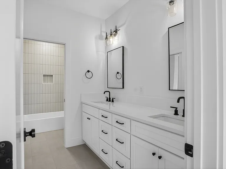 1311 Condon St — Photo 10