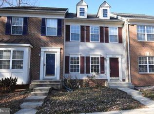 2888 Fall Oaks Pl, Herndon, VA 20171